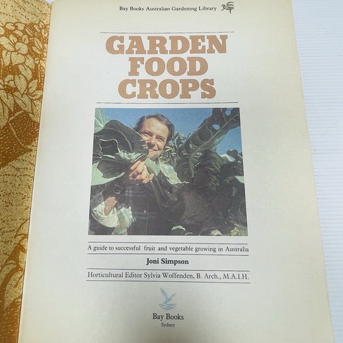 Garden Food Crops by Joni Simpson Bay Books Vintage Paperback 1980 - Bild 8 von 11