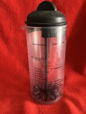 Pampered Chef Salad Dressing Maker Mix & Pour Mixer 16 oz #2265 Used Excellent
