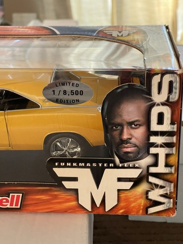 1:18 Hot Wheels 1969 Dodge Charger Team Baurtwell Whips Funkmaster Flex - Picture 2 of 23