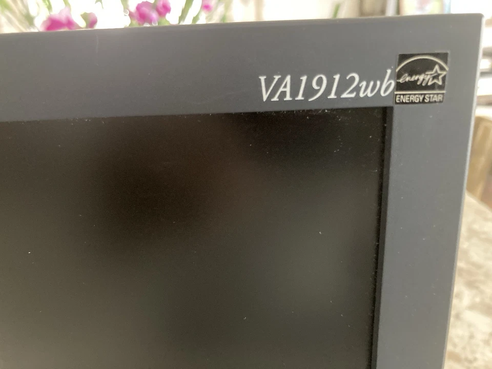 ViewSonic VA1912WB-3 Model VS10866 LCD Monitor With Power Cable Tested Great - Image 2 of 4