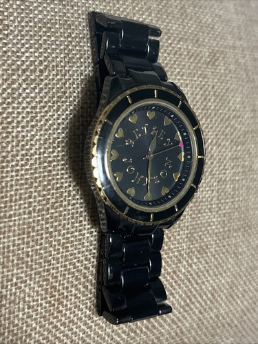 Betsey Johnson VTG Womens Watch Hearts Black & Gold Round Dial A126-10 BJ4225 - Picture 2 of 9