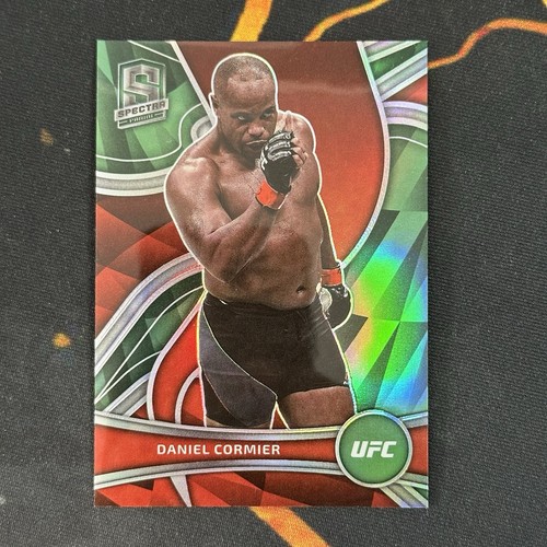 2022 Panini Chronicles Spectra UFC Daniel Cormier Green PRIZM 58/99 - Picture 1 of 2