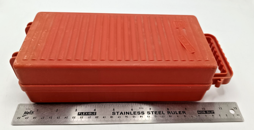 VINTAGE CASSETTE HOLDER STORAGE HARD PLASTIC CARRY CASE. RED. MADE IN ITALY - Picture 11 of 11