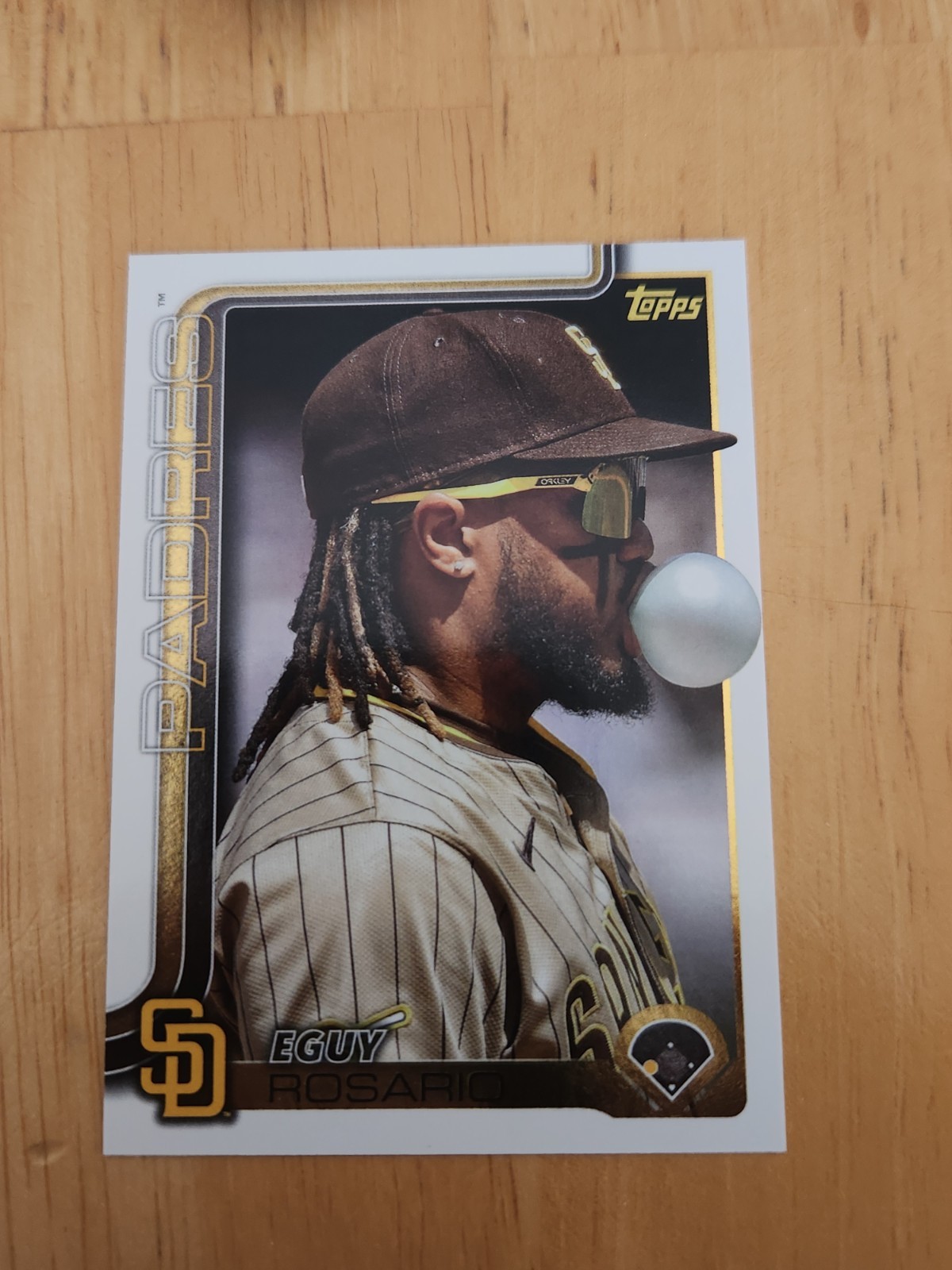 2025 Topps Series 2 - Golden Mirror Image Variation #624 Eguy Rosario Padres
