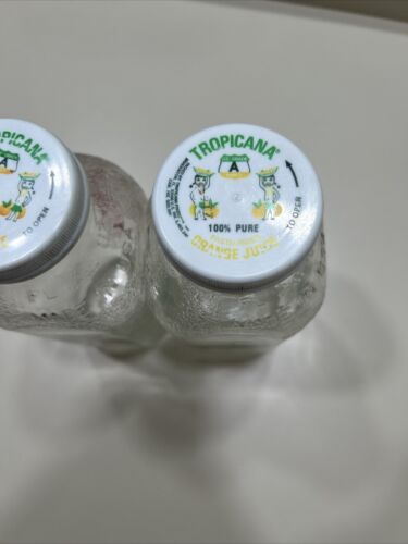 Vintage Tropicana Glass Orange Juice Bottles -Set Of 2- 32 Oz. W/ Original Lids - Picture 4 of 4