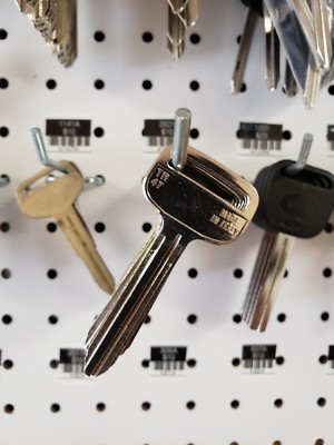 Tr47 Key TR47 Blank metal key for old Toyota, Pre cut to your code. Send before ...