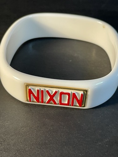 3 Vintage 60er Jahre Richard Nixon TRIFARI Kunststoff Armbänder - Bild 7 von 11