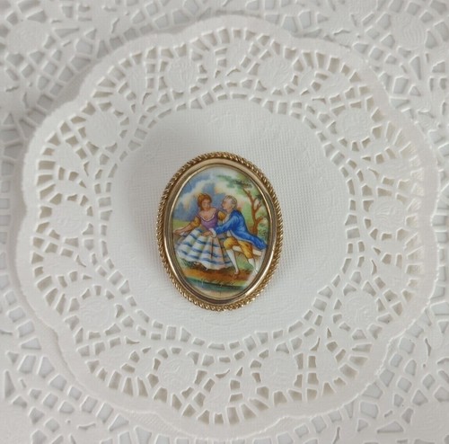 Antique Limoges France Hand Painted Porcelain Cameo Portrait Love Scene Brooch - Picture 3 of 4