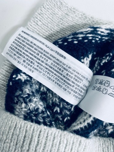 NWT Hollister Navy Blue & Grey V-Neck Knit Aztec Tribal Long Sleeve Sweater Sz M - Picture 9 of 11