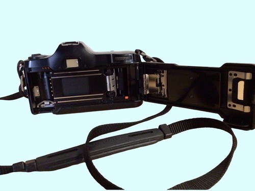 Olympus OM101 35mm SLR Automatic 1988 Vintage Camera. Working( Need Film & Batt) - Picture 13 of 14