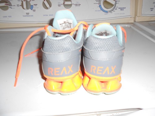Nike REAX Run8 Womens Size 5.5 Running Shoes Gray Blaze Orange Light Blue LaceUp - Picture 4 of 5