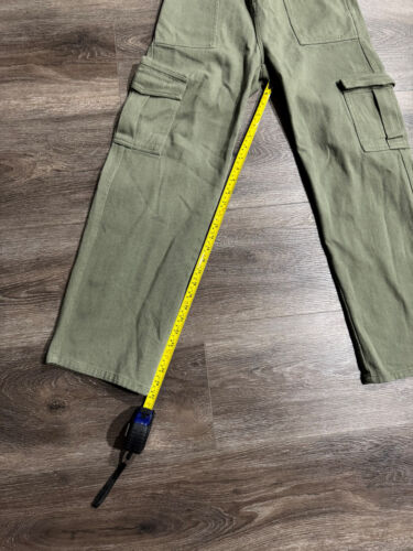 Pantaloni cargo kaki Princess Polly Pawley esercito verde oliva nuovi con etichette taglia 2 - Foto 3 di 4