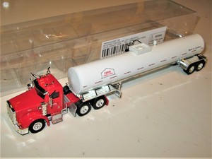 Tonkin-400570-HO-Peterbilt-367-Tractor-w-Food-Grade-Tanker-Cerri-Feed-1-87-MIB