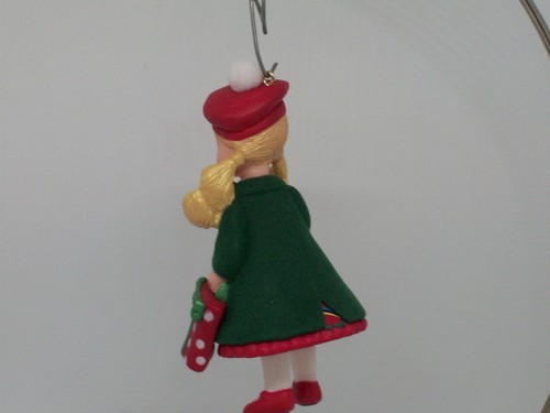 Hallmark 2011 Yuletide Shopper - Muñecas Madame Alexander 16th - Nuevo en caja - Imagen 11 de 18