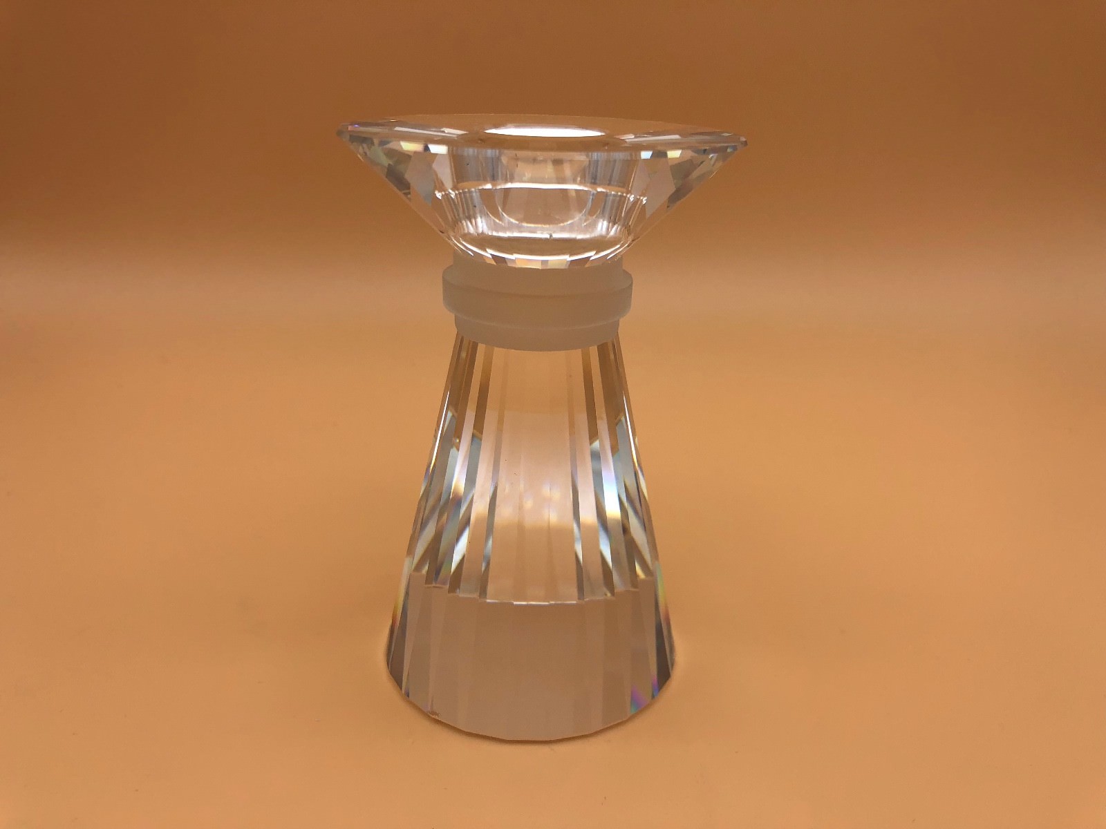 Świecznik figurkowy Swarovskiego Neo 10,5 cm. Stan górny 100% nowy, obfity