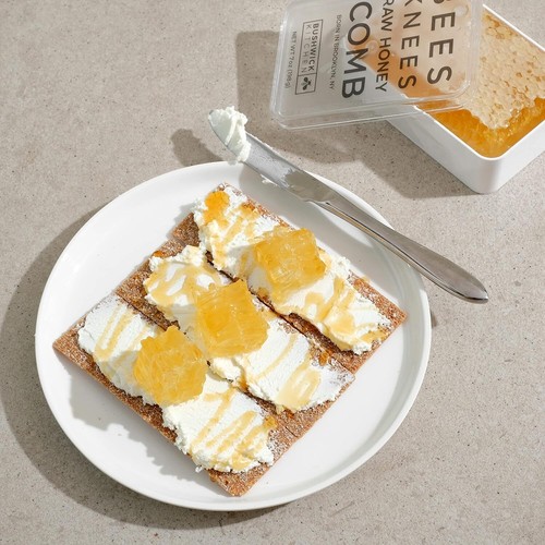 100% Pure Bee Edible Honey Comb Double Sealed Packaging, Acacia Honey Comb, 7 Oz - Picture 4 of 9