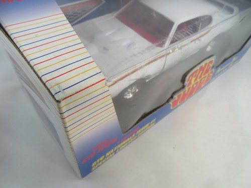 1:18 Scale Ertl Die-Cast 29081 1969 30th Anniversary GTO Judge Collectible - Picture 2 of 9