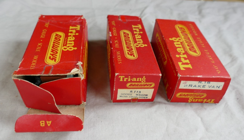 3 vagones de mercancías Tri-ang Railways - lados R.113drop - furgoneta de freno R.16 - R.11 cerrado - Imagen 3 de 6