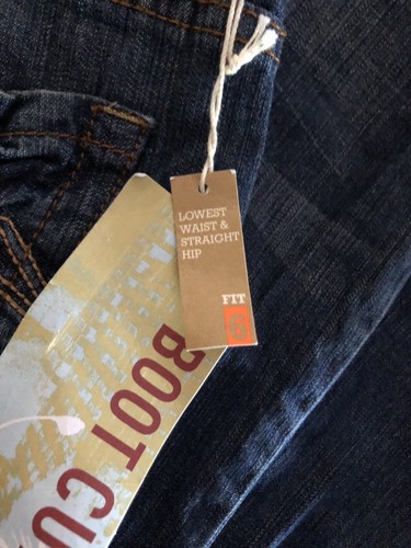 New MOSSIMO Supply Co Juniors Bootcut Jeans Distressed Stretch Low S1 Fits 6 - Picture 9 of 11
