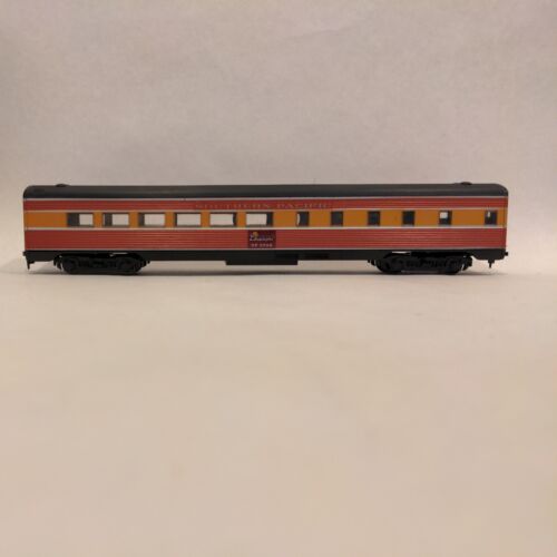 Athearn HO Passenger Diner Southern Pacific "Daylight" 3706 - Picture 3 of 6