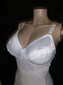 38 D NOS VTG Satin Lace Bra Girdle Full Slip Spandex One Piece Body Shaper