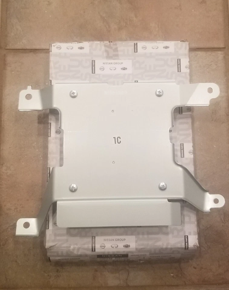 2011-12 INFINITI FX35 FX50 相机控制器电脑模块 284A11CA1E 全新原始设备制造商 — 第 2/4 张图片