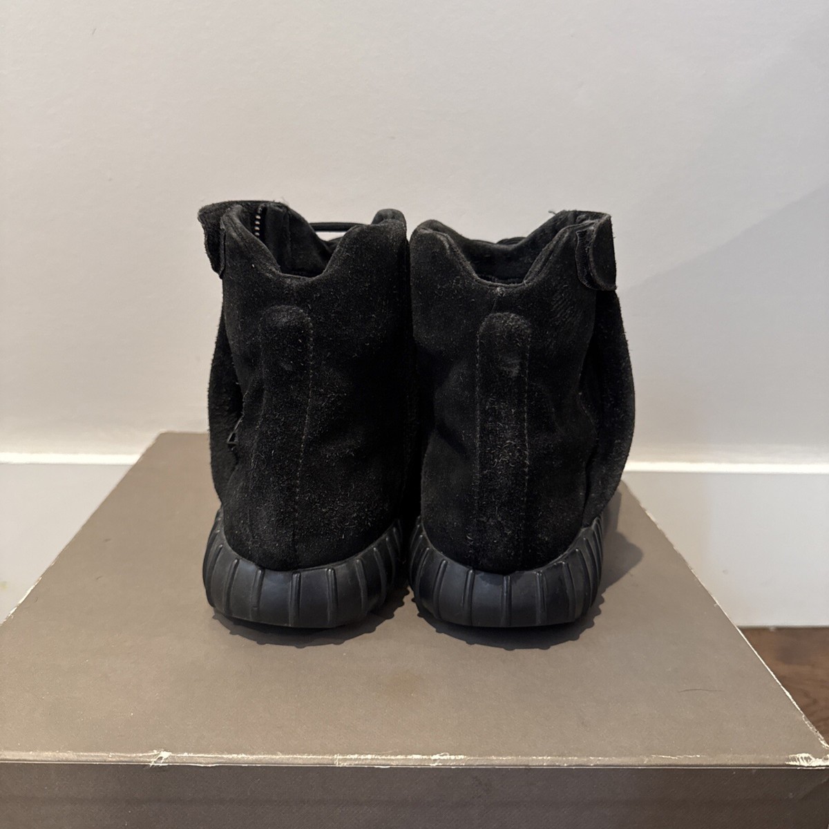 Size 9 - adidas Yeezy Boost 750 Triple Black | eBay Size 9 - adidas Yeezy Boost 750 Triple Black | eBay