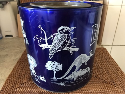Bushells Vintage Tea Tin Blue 3 Kg Australian Animals Koala Kangaroo Kookaburra - Picture 7 of 12