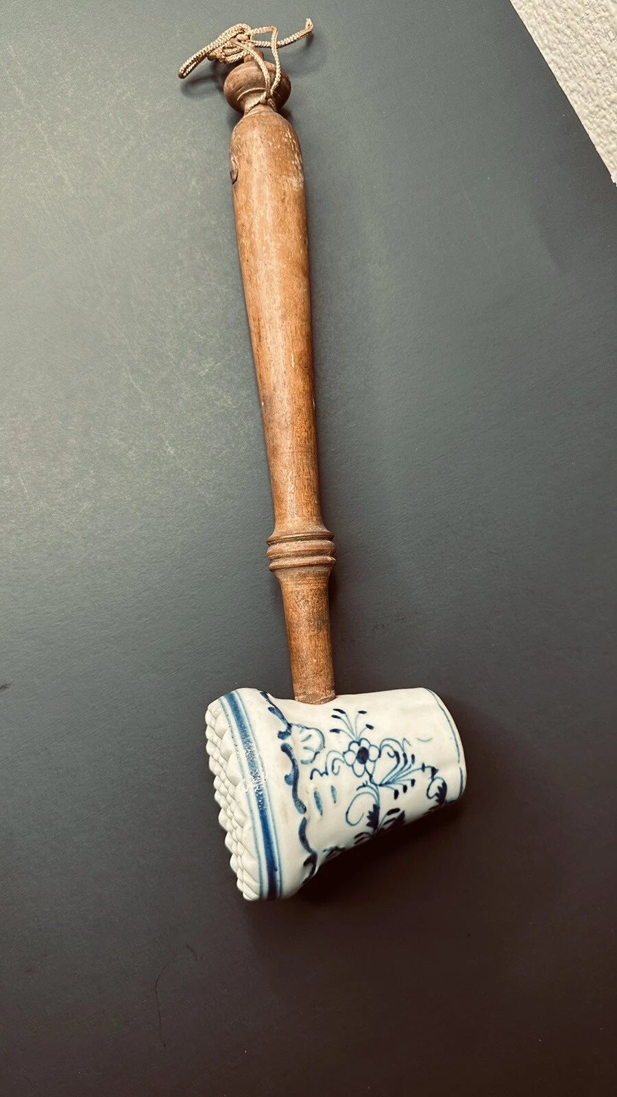 Vintage Kitchen Meissen Blue And White Onion Pattern Porcelain Meat Tenderizer