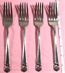 Set-Of-4-1847-Rogers-Bros-1941-Eternally-Yours-Silverplate-Dinner-Forks
