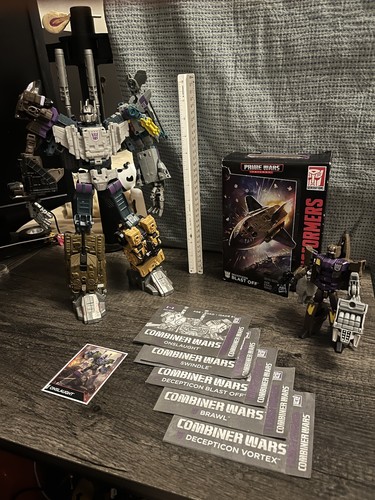 Transformers Combiner Wars Bruticus und Prime Wars Blast Off mit 4p PE Add-ons