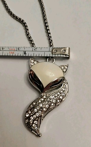 Fox Head & Tail Silver Tone & White Necklace 22" - Picture 4 of 4