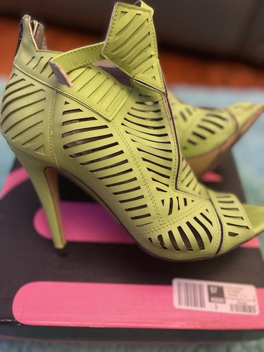 Lime Peep-Toe Stiletto Heels W/Ankle Strap zipper By Michael Antonio Sz 9 - Picture 8 of 10