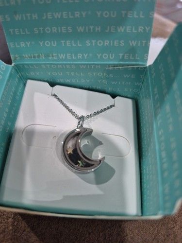 Origami Owl LK1149 Silver "Love You to the Moon" Capsule Locket & Chain NIB D9 9