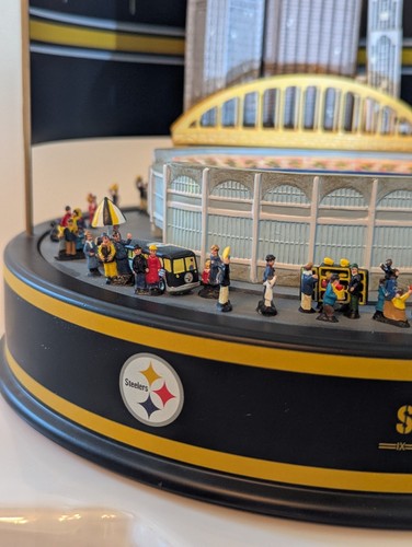 2009 Pgh Steelers Bradford Exchange Super Bowl Village Carousel USED SOLD AS IS - Picture 7 of 12