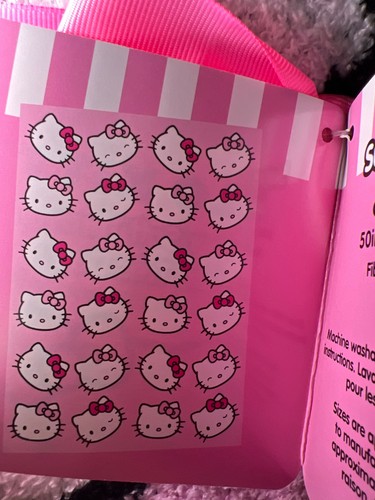 New! Hello Kitty Pretty Faces Knit Throw 50x70 inch PINK Blanket Super Soft NWT - Picture 3 of 4
