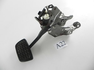 2014-LEXUS-ES300H-BRAKE-STOP-PEDAL-PAD-WITH-BRACKET-89510-33030-OEM-22-A