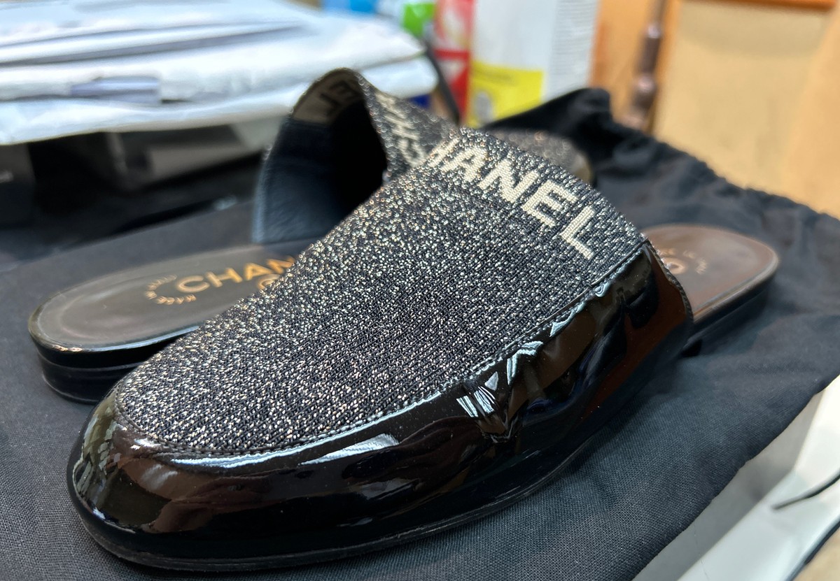 Chanel Interlocking CC Logo Black Fabric Size 4.5/35 Women