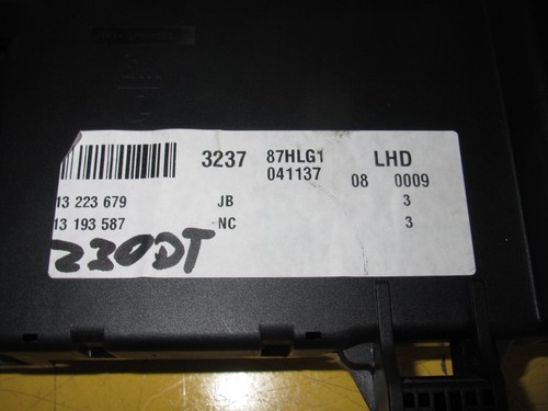 Opel Vectra C Signum Sicherungskasten 13223679 JB 13193587 NC reset ECU Fusebox - Picture 3 of 7