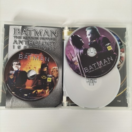 The Dark Knight Trilogy + The Batman Anthology 1989-1997 DVD Box Sets - Bild 6 von 22