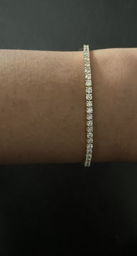 XMAS Sale 3.00 ct Natural Round Diamond Claw Set Tennis Bracelet, 9k Yellow Gold - Picture 2 of 5