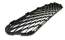 2014-2016 Nissan Rogue OEM Front Bumper Lower Center Mesh Grille Assembly Unit