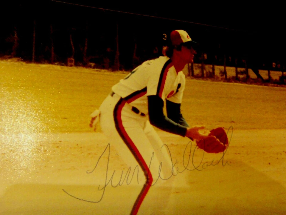 1 foto/revista firmada por Tim Wallach y 1 Tim Foli fotos de béisbol Foto 2 de 3