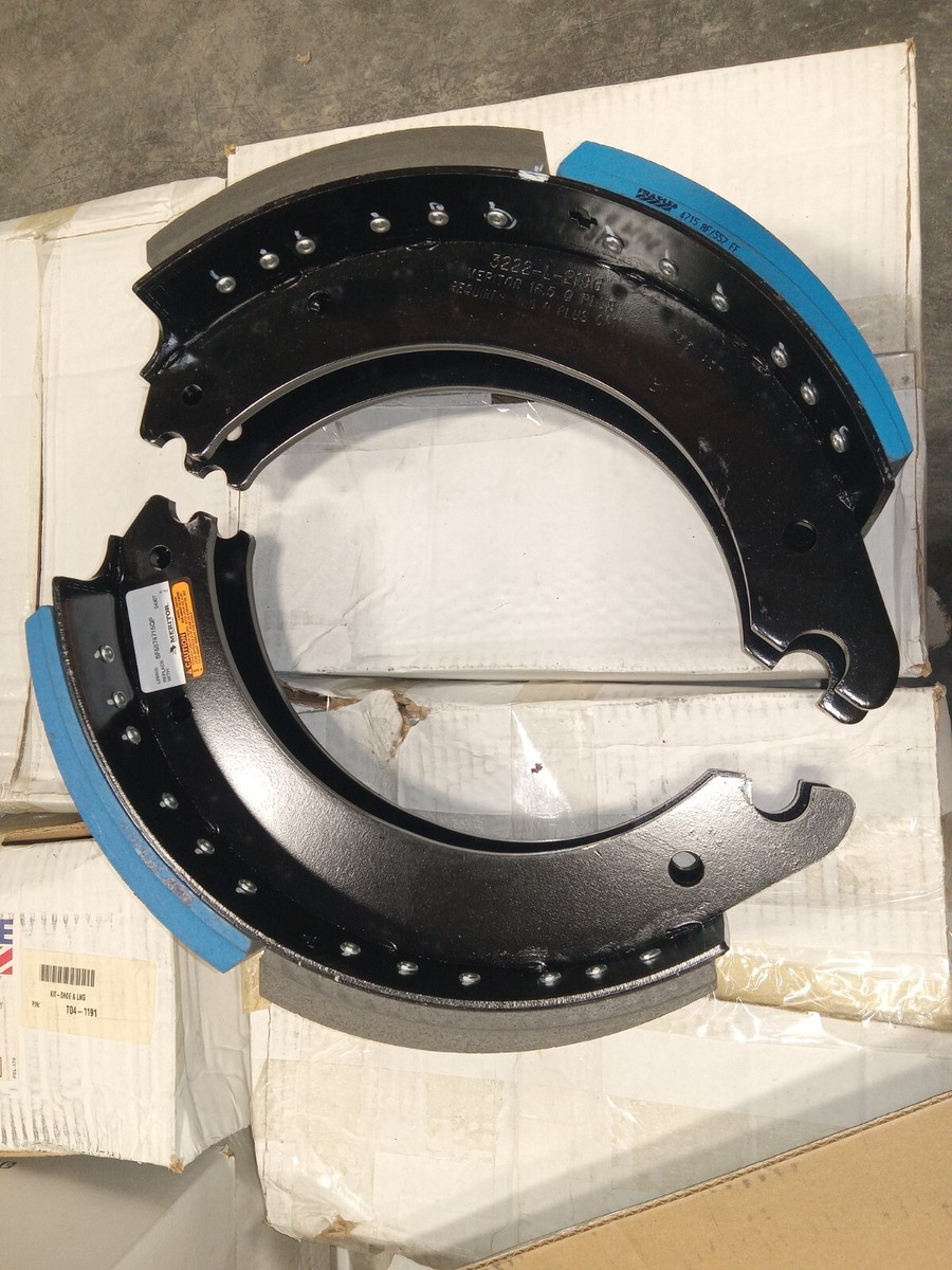 ラッキー125 S⑤ T⑤ 750 Meritor 16.5 Q Plus SF5574715QP Shoe & Liner kit 16.5