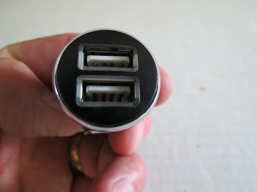 OEM RAM / encendedor de cigarrillos Mopar / adaptador de corriente enchufe USB - SKU: DC2P001 - BONITO - Imagen 3 de 5