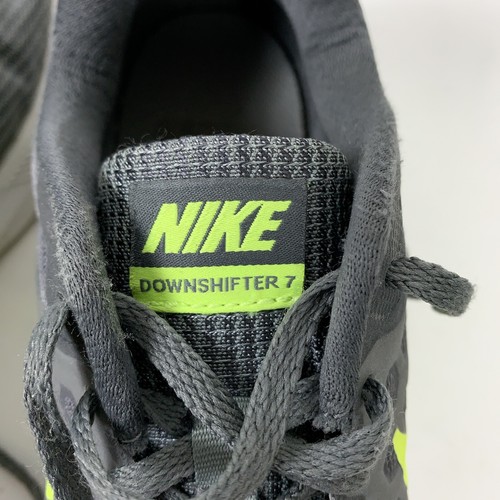 Nike Downshifter 7 Herren Gr. 7 Grau Volt Grün Weiß 852459-004 Sportschuhe - Bild 7 von 9