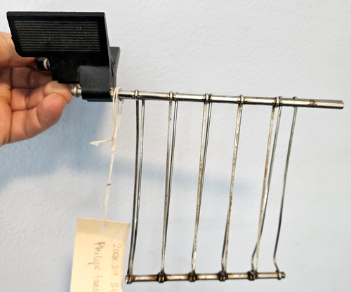 Vintage PHILIPS Metal Toast Tray Holder Grabber - Picture 1 of 4