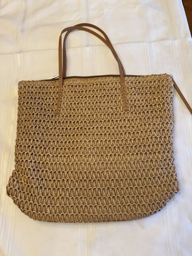 H & M Classic Zip Top Straw Tote Bag New NWT - Picture 2 of 12