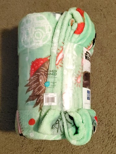 The Big One 5' × 6' Christmas Holiday Plush Throw - Vader, Yoda, Chewie, Droids - Picture 2 of 4