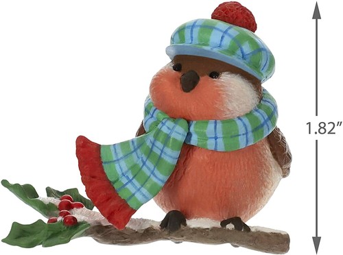 Hallmark 2019 COZY CRITTERS Chubby Red Robin Bird On Christmas Holly Ornament - Picture 5 of 5